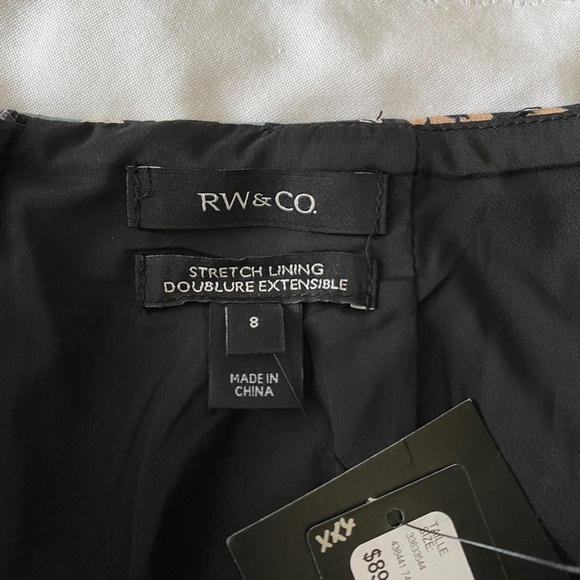 RW & Co. NWT Women's 1/4 Zip Black Floral Print Midi Skirt Size 8 - Picture 2 of 11